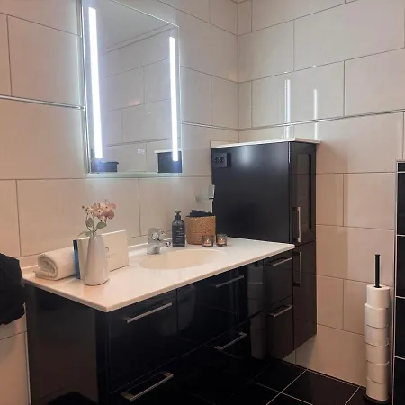 Modern Apartment, Large Terrace Free Parking And Wallbox * Ytterland
