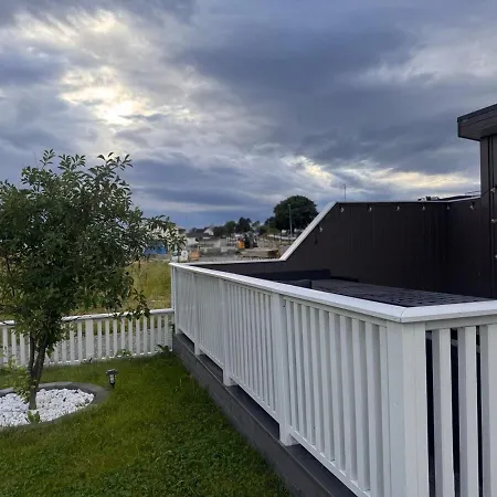 Modern Apartment, Large Terrace Free Parking And Wallbox Appartamento Ytterland