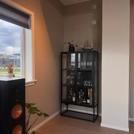 Διαμέρισμα Modern Apartment, Large Terrace Free Parking And Wallbox *