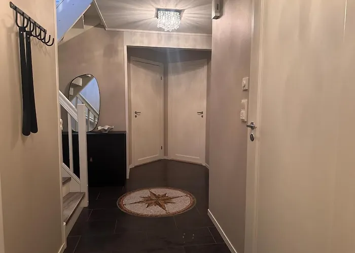 Διαμέρισμα Modern Apartment, Large Terrace Free Parking And Wallbox *