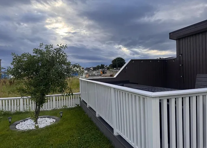 Modern Apartment, Large Terrace Free Parking And Wallbox Apartment Ytterland